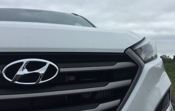 Эксперты перечислили самые популярные автомобили в России в XXI веке автомобиль