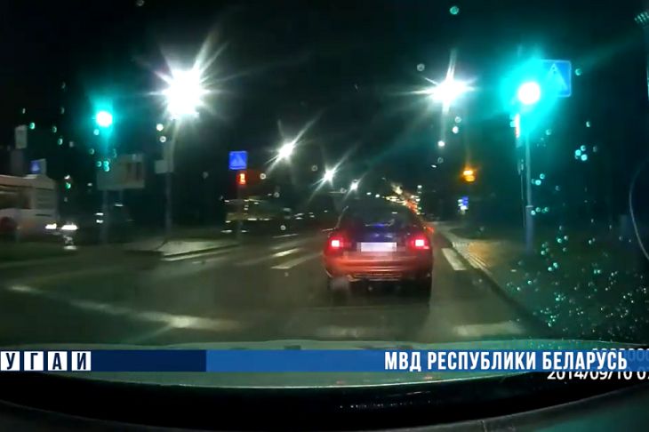 В Гродно с погоней задерживали пьяного водителя, сбившего женщину на переходе автомобиль