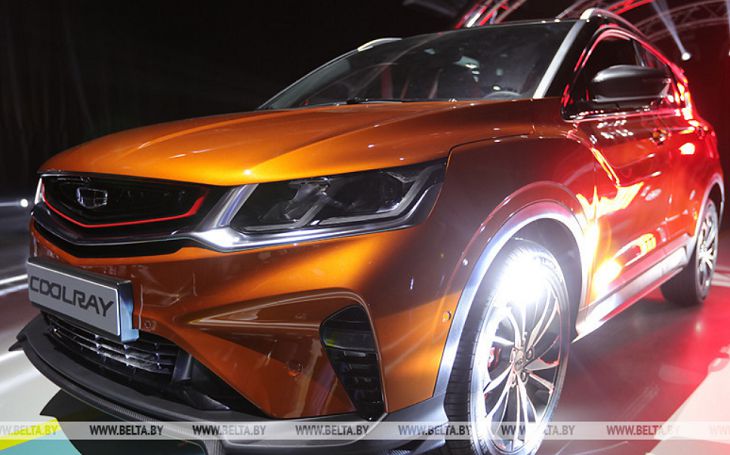 Стали известны цены на новый кроссовер Geely Coolray SX-11 автомобиль