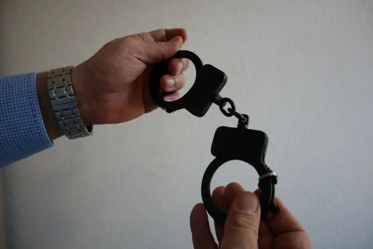 Белорусов задержали по подозрению в отмывании $50 млн. в Латвии задержание