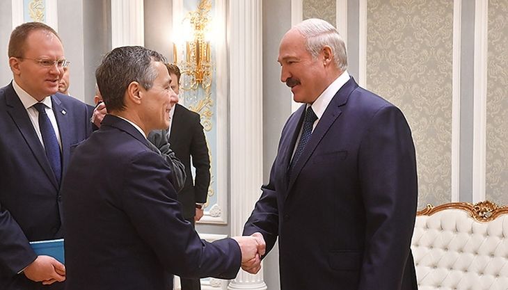 Лукашенко пригласили в Швейцарию на чемпионат мира по хоккею хоккей