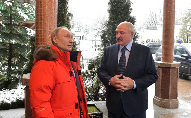 Науседа: Литва помогает Лукашенко говорить на равных с Путиным Литва