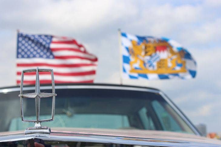 Автомобили