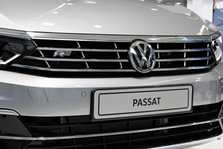 Стартовали продажи рестайлинговой версии Volkswagen Passat автомобиль