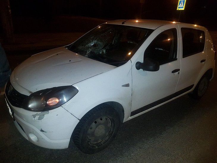 Легковушка сбила двух человек на переходе в Минске дтп