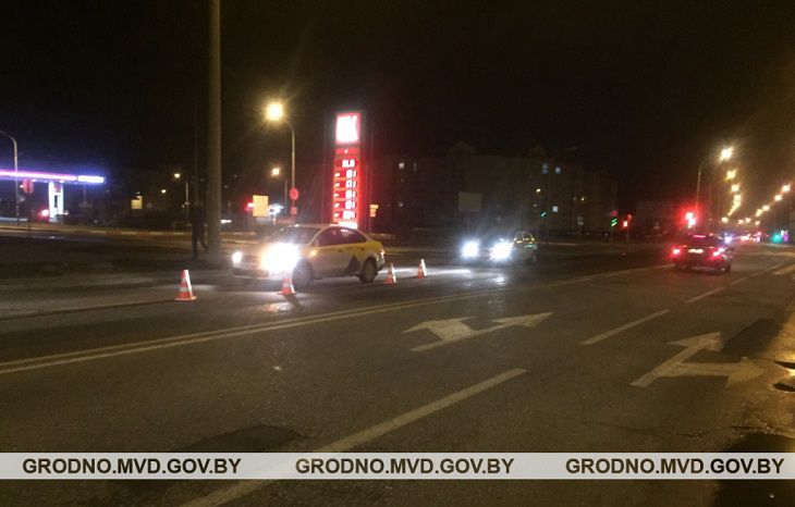 ЧП в Лиде: таксист на пешеходном переходе задавил человека такси