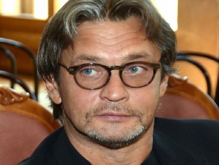 Домогаров объявил о разрыве отношений со МХАТ имени Горького Домогаров объявил о разрыве отношений со МХАТ имени Горького