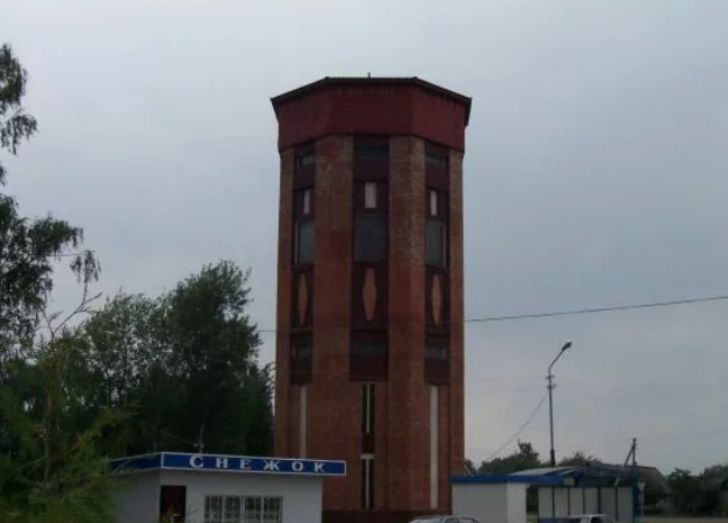 башня