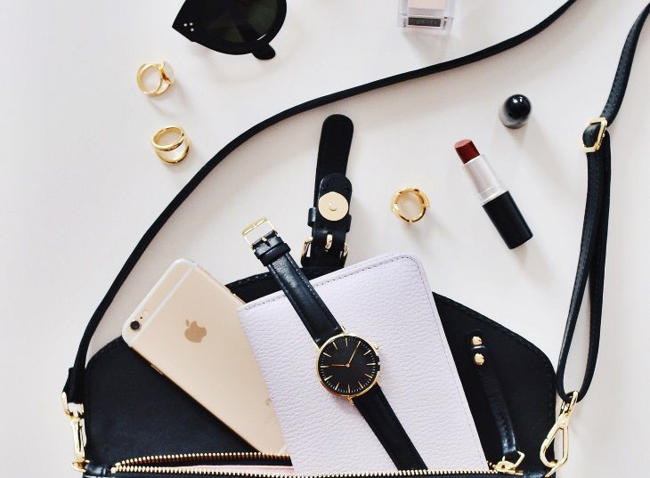 Актриса из Китая придумала метод, который помогает проверить фигуру на стройность женщины