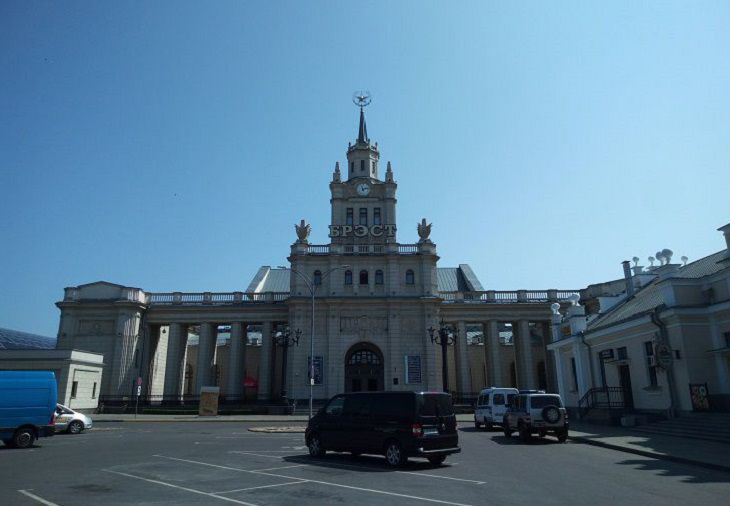 До 2 500 рублей. Этой весной в Бресте людям платят именно такие деньги Брест