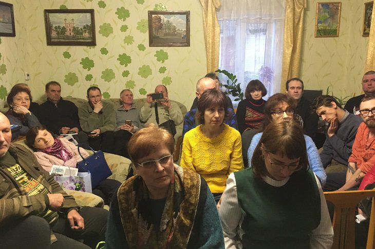 Громкий скандал и сокрушительное фиаско. Оппозиция в Беларуси выбирает единого люди