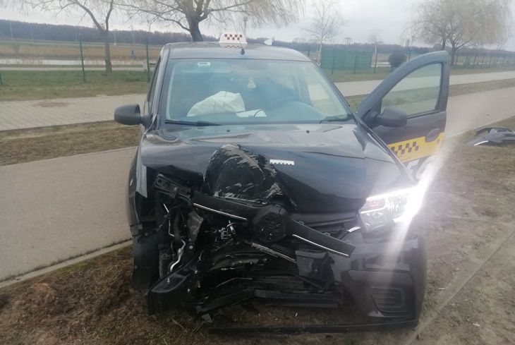 Один погиб, трое ранены: ДТП в Брестской области такси