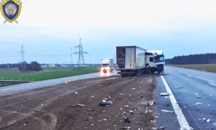 СК: возбуждено дело после смертельного ДТП с фурами под Барановичами происшествие