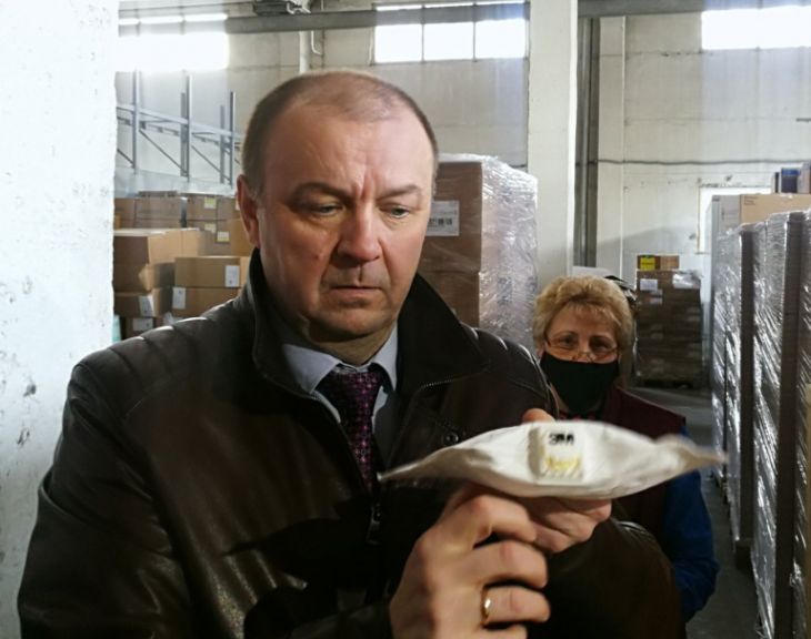 Крупные IT-компании передали медикам Беларуси солидную партию защитных средств маски