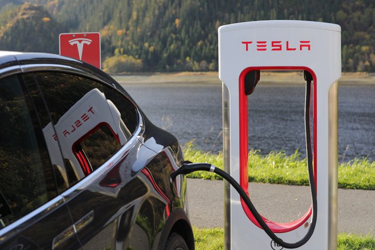 Электрический пикап Tesla Cybertruck сможет плавать Автомобиль
