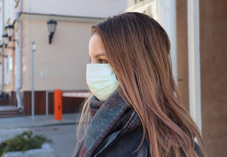 COVID-19 в Беларуси. Вот как медикам помогают на Гомельщине маска