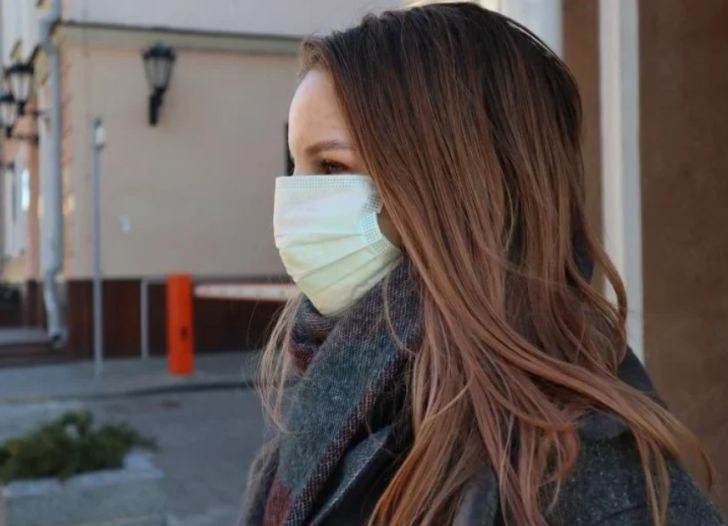 Коронавирусом может заразиться один миллиард человек во всем мире маска