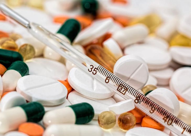 Ученые протестировали 19 препаратов при лечении COVID-19: результаты оказались неутешительными таблетки