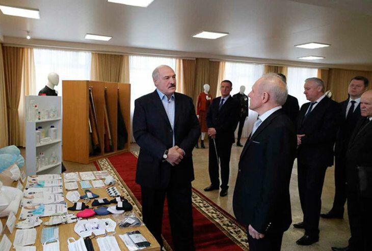 Лукашенко к борьбе с коронавирусом предложил подключать новые силы вирус