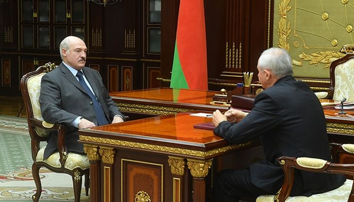 Лукашенко: Думаю, за пару-тройку месяцев экономика заработает Лукашенко