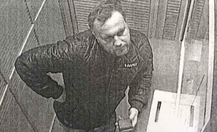 В Гродно ищут мужчину, который забыл в банке крупную сумму денег мужчина