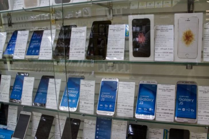 Рынок смартфонов показал самый большой спад в истории из-за пандемии COVID-19 смартфоны