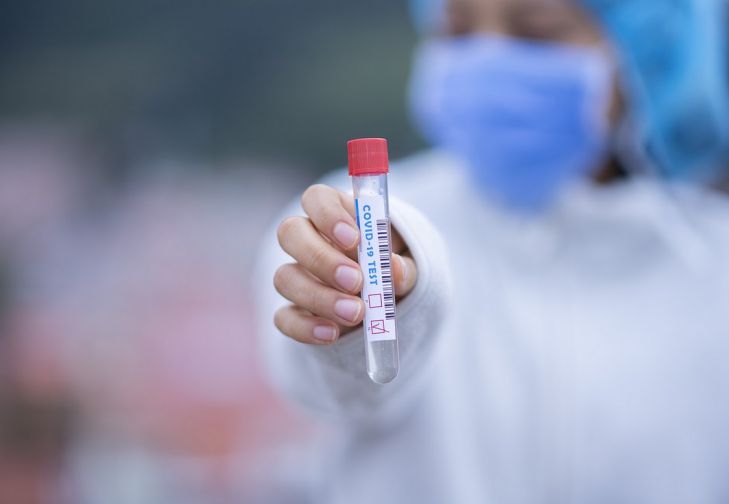 В 13 раз эффективнее: ученые предложили новую стратегию тестирования на COVID-19 тест