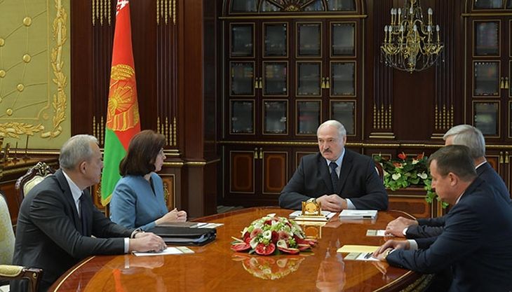 Лукашенко: Весь мир вступил в полосу небывалого экономического кризиса. Последствия будут очень серьезными