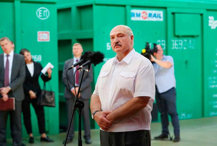 Лукашенко о разделении Беларуси: И если бы не Сталин в 1939-м…Я не хочу сейчас этого Лукашенко о разделении Беларуси: И если бы не Сталин в 1939-м…Я не хочу сейчас этого