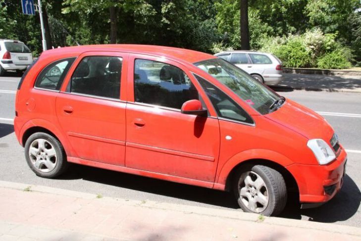 5 способов открыть случайно запертый автомобиль