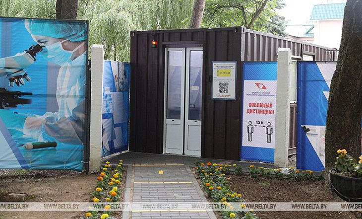 В Гродно заработал модуль для бесконтактного забора анализов на COVID-19