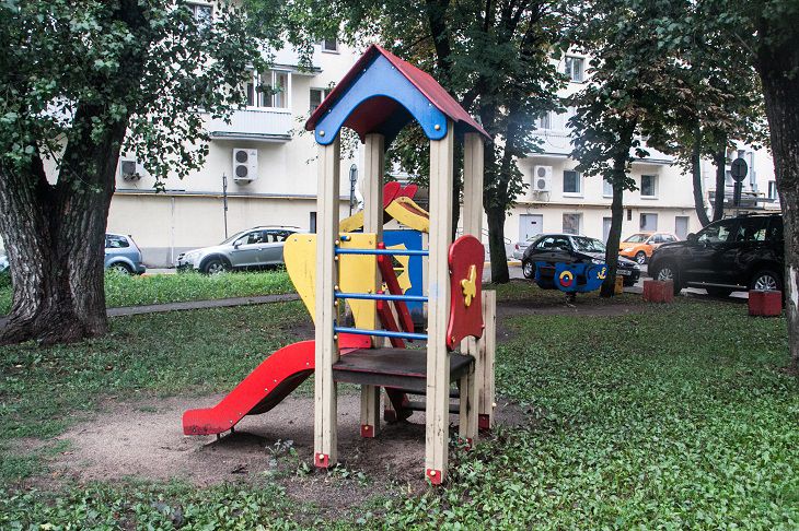 В Полоцке голова ребенка застряла в перилах — понадобилась помощь спасателей