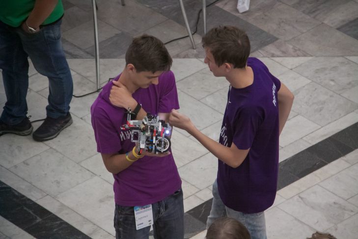 Белстат рассказал о белорусской молодежи