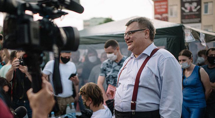 Бабарико заявил о собранных 368 тыс. подписей Бабарико заявил о собранных 368 тыс. подписей