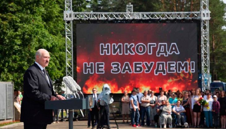 Лукашенко заявил, что не стал бы Президентом, если бы не было женщин