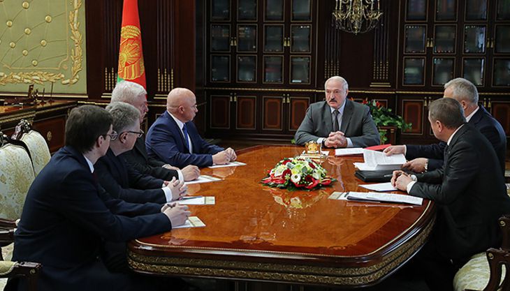 Лукашенко держит на личном контроле ситуацию с водой в Минске