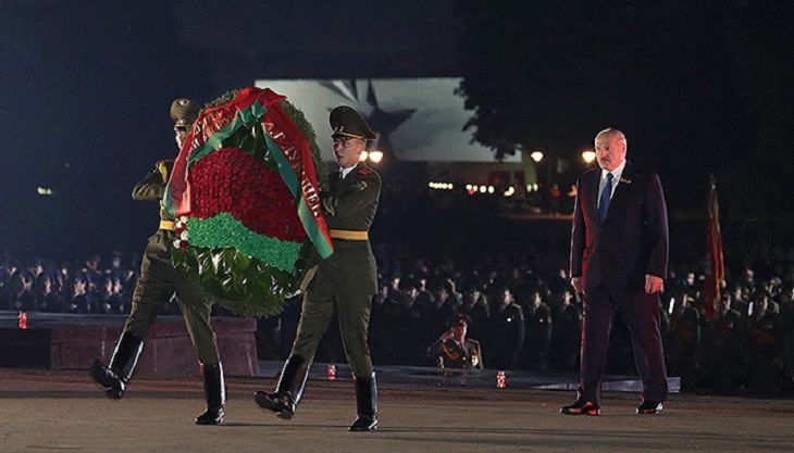 Лукашенко объяснил, что сегодня самое страшное и главное для белорусов