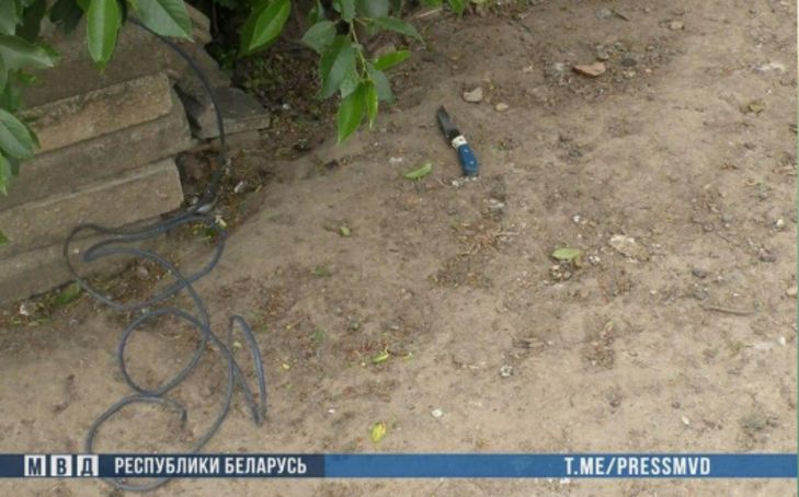 Под Слуцком ранили милиционера ножом. МВД показало видео задержания Под Слуцком ранили милиционера ножом. МВД показало видео задержания