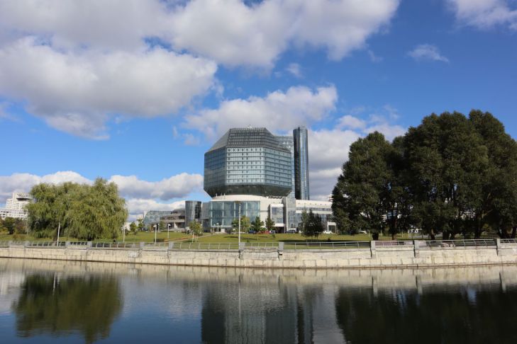 Новости сегодня: в Беларуси свыше 59 000 случаев COVID-19, демократия по-белорусски, как вырастут пенсии и на что рассчитывать бизнесу