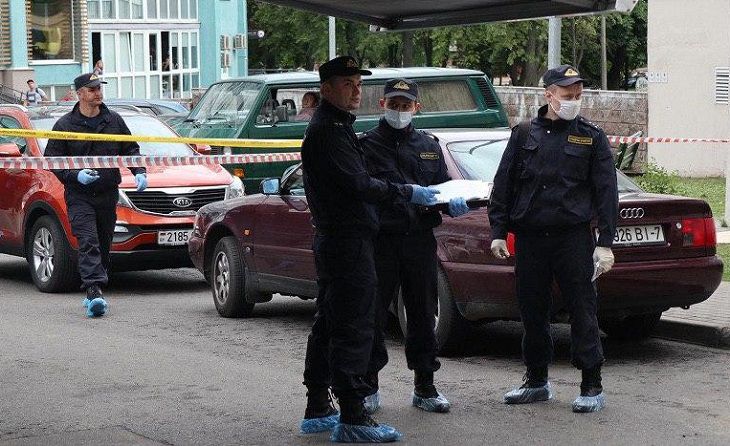 В Минске мужчина выбросил полуторагодовалую дочь с 24 этажа: в СК рассказали подробности трагедии
