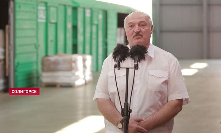 Лукашенко откровенно рассказал, куда ходит каждый день во время пандемии коронавируса