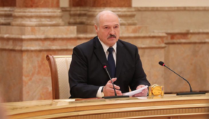 Лукашенко рассказал, кто и где может принимать важные для Беларуси решения