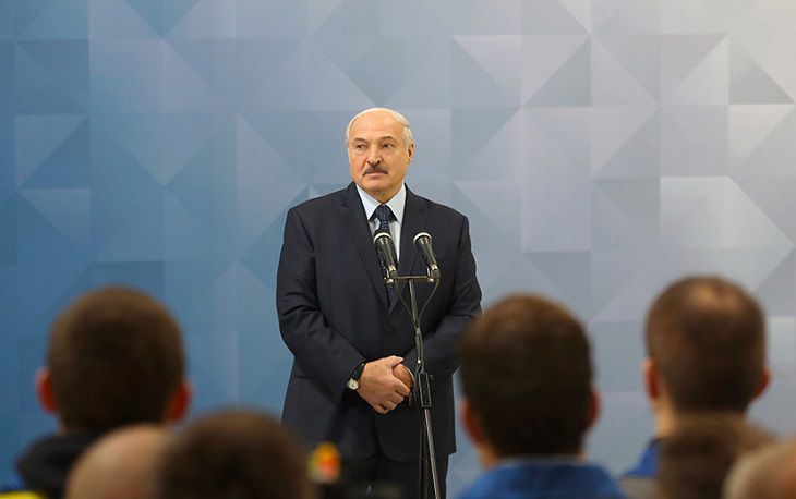 Лукашенко: Властям удалось сорвать масштабный план по дестабилизации страны и не допустить майдана