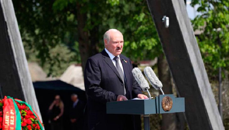 Лукашенко: «кто хочет – по дешевке отдадим»