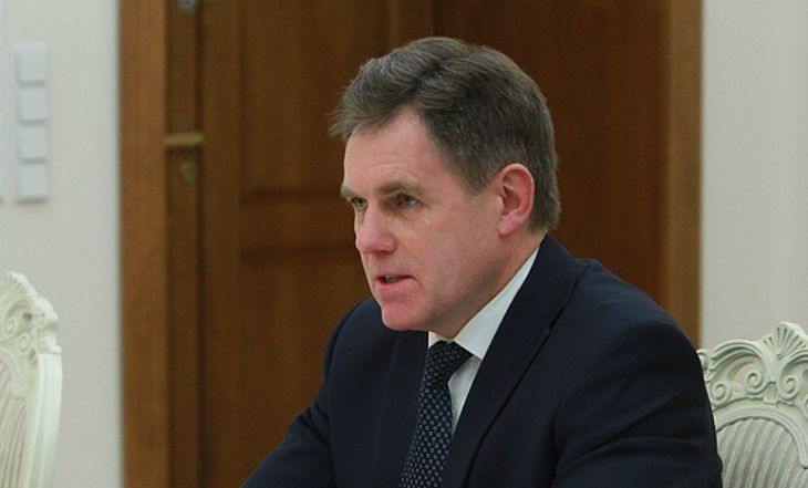 Петришенко призвал родителей не вовлекать детей в политические авантюры