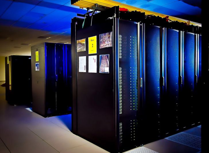 Назван самый быстрый в мире компьютер. Он поможет изучить COVID-19