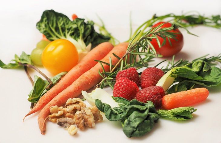Диетологи назвали 5 безобидных овощей, из-за которых можно набрать вес