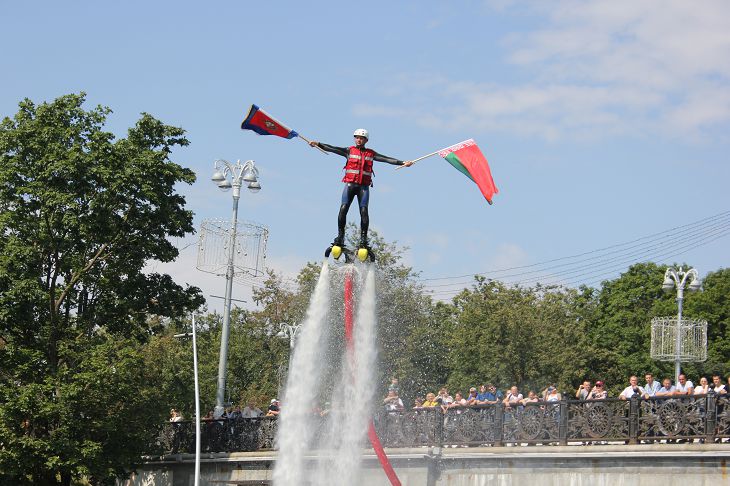 Как в Беларуси отпраздновали День пожарной службы