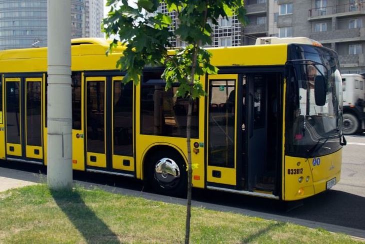 В Беларуси продлили скидку для пенсионеров на проезд в общественном транспорте 