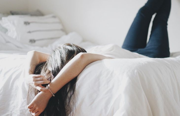 6 вещей, которые нельзя делать перед сном 